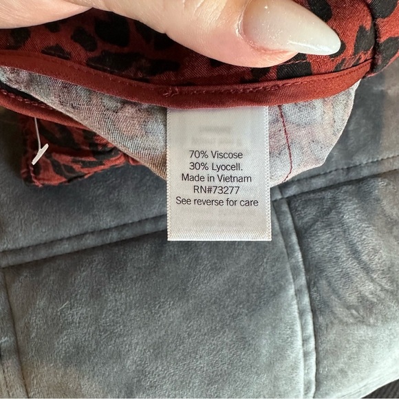 Nine West Shorts Women’s M Leopard Print NWOT - Picture 8 of 10